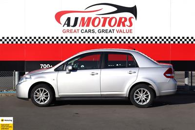 2009 Nissan Tiida - Thumbnail