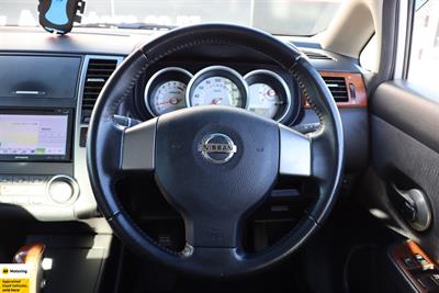 2009 Nissan Tiida - Thumbnail