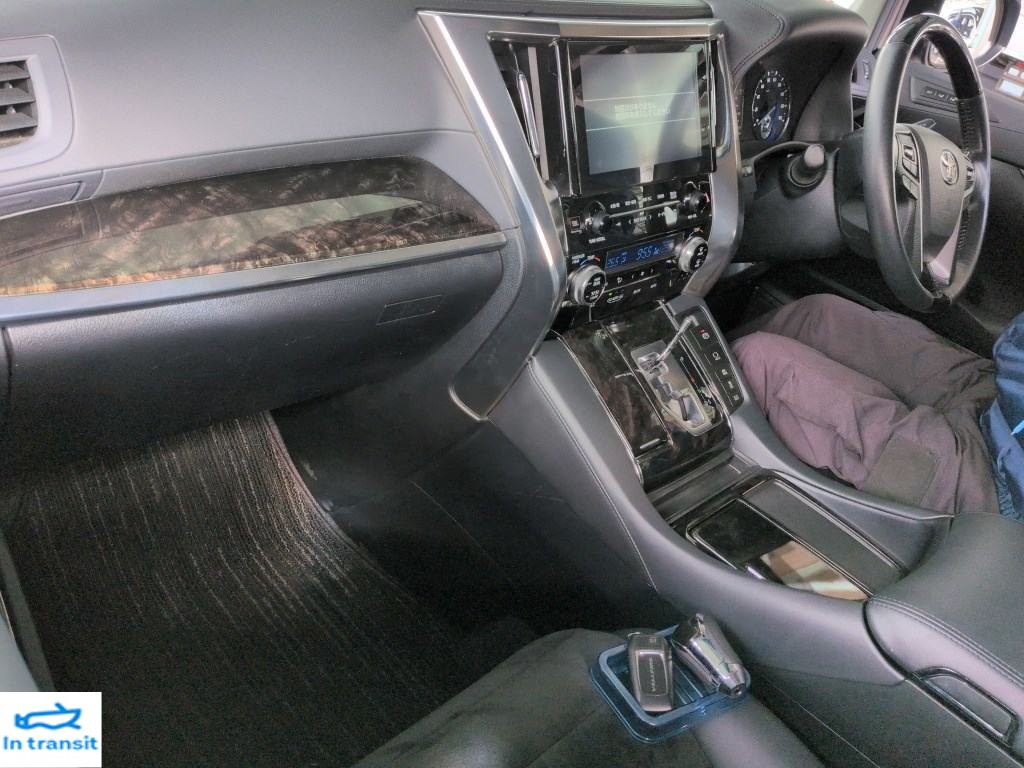 2015 Toyota Vellfire