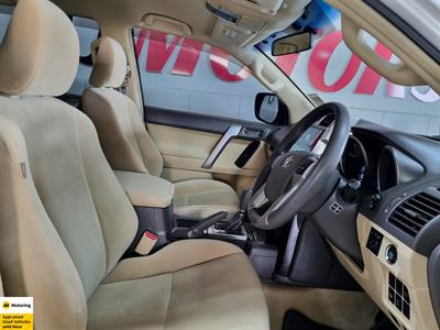 2015 Toyota Land Cruiser Prado - Thumbnail