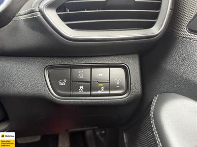 2020 Hyundai Santa Fe - Thumbnail