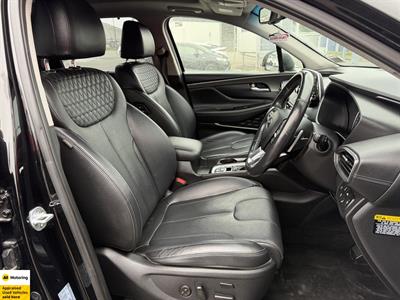 2020 Hyundai Santa Fe - Thumbnail