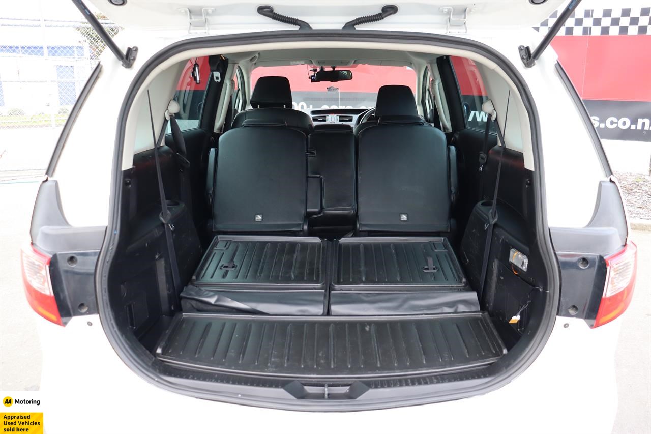 2013 Mazda Premacy
