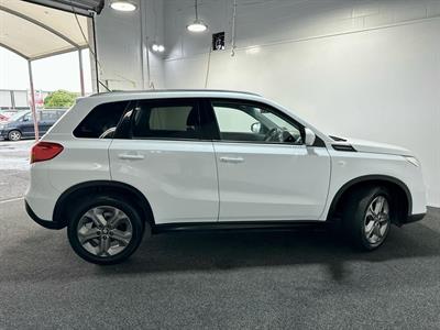 2016 Suzuki Vitara - Thumbnail
