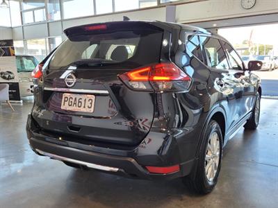 2022 Nissan X-Trail - Thumbnail