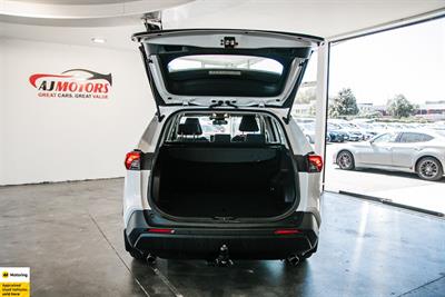 2021 Toyota RAV4 - Thumbnail