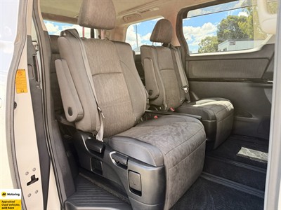 2012 Toyota Alphard - Thumbnail