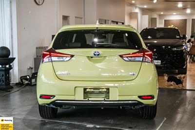 2016 Toyota Auris - Thumbnail
