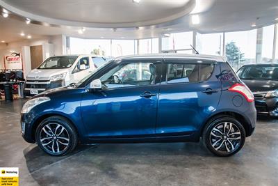 2015 Suzuki Swift - Thumbnail