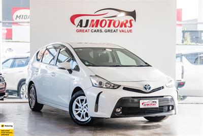 2015 Toyota Prius - Thumbnail