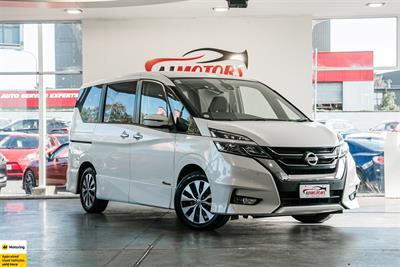 2017 Nissan Serena - Thumbnail