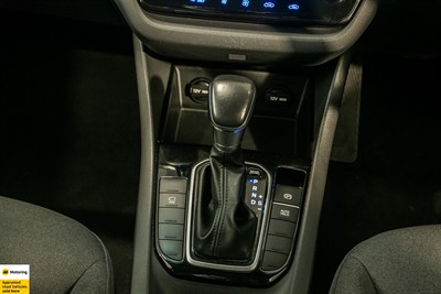 2022 Hyundai IONIQ - Thumbnail