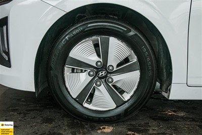 2022 Hyundai IONIQ - Thumbnail