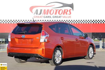 2014 Toyota Prius - Thumbnail
