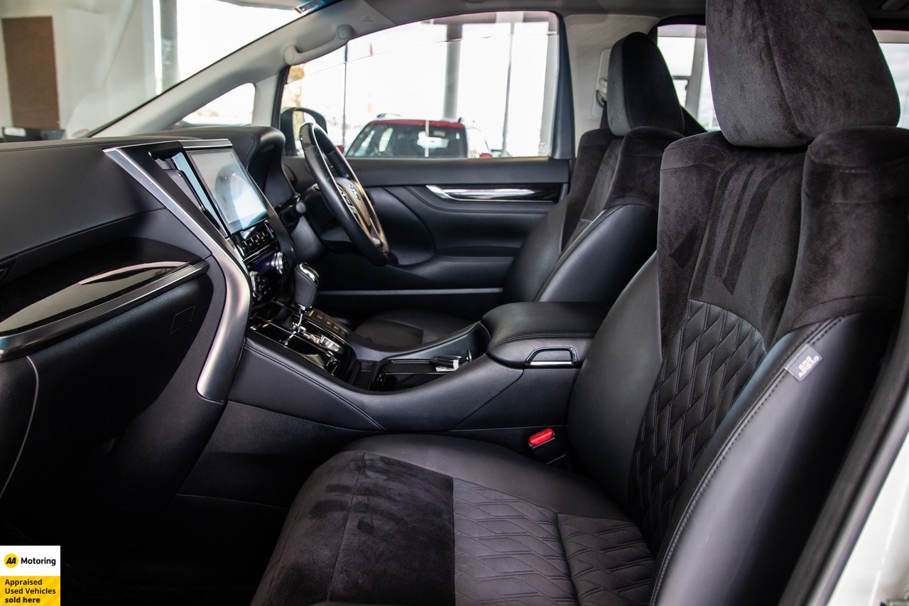 2016 Toyota Alphard