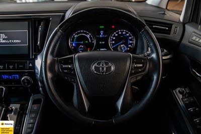 2016 Toyota Alphard - Thumbnail