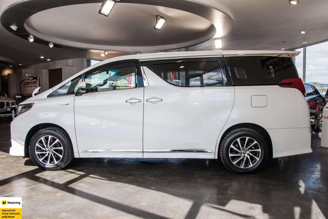 2016 Toyota Alphard