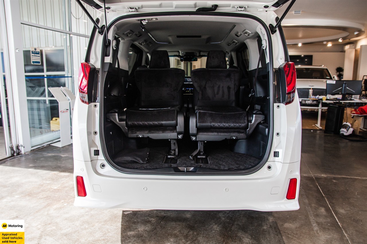 2016 Toyota Alphard