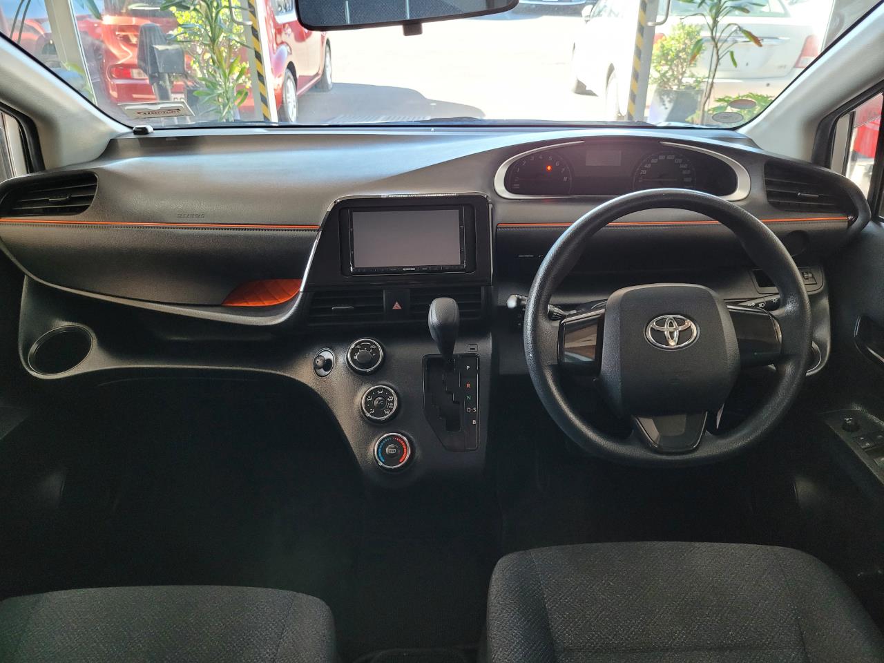 2016 Toyota Sienta