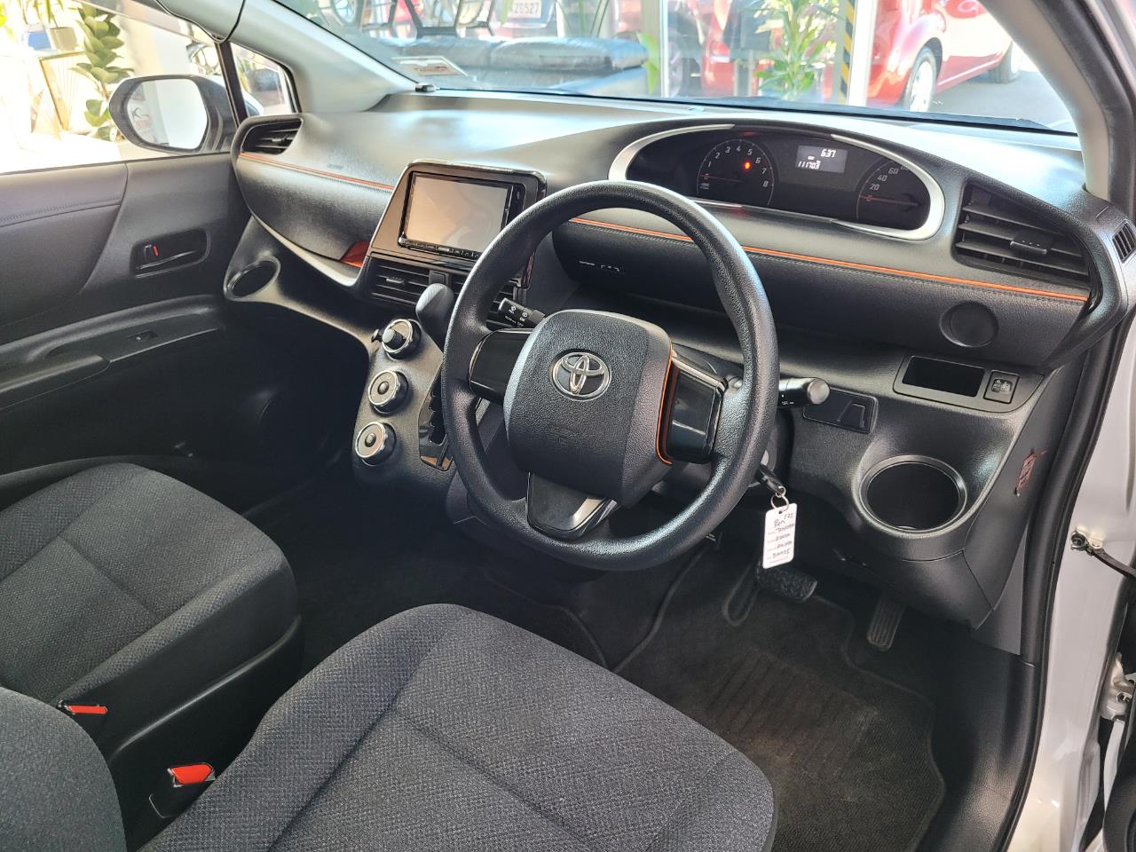 2016 Toyota Sienta