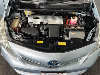 2012 Toyota Prius - Thumbnail