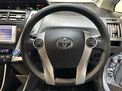 2012 Toyota Prius - Thumbnail