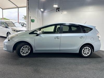 2012 Toyota Prius - Thumbnail