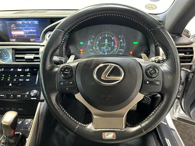 2014 Lexus IS 300h - Thumbnail