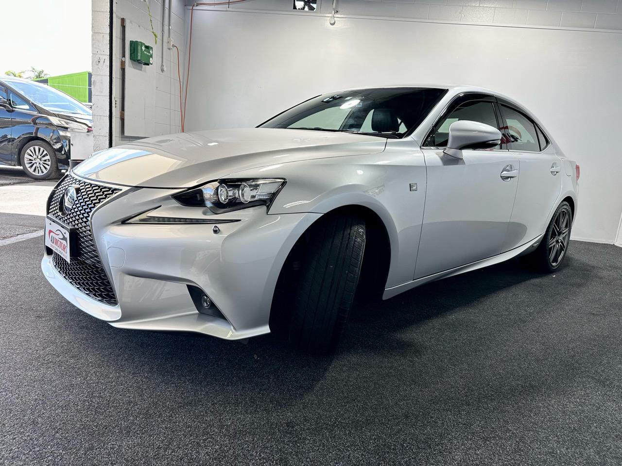 2014 Lexus IS 300h