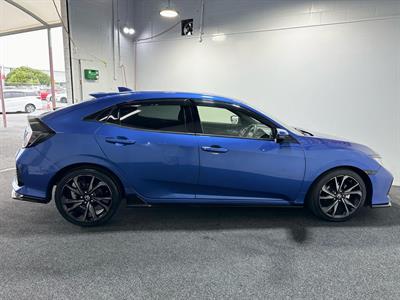2018 Honda Civic - Thumbnail