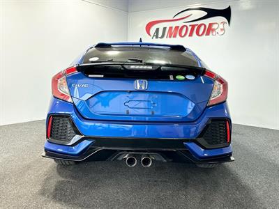 2018 Honda Civic - Thumbnail