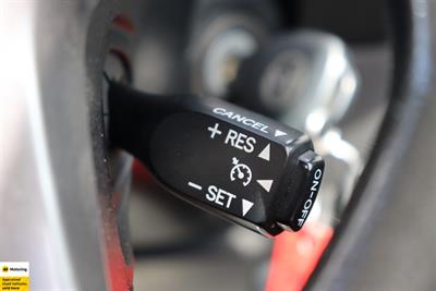 2015 Toyota Hilux - Thumbnail