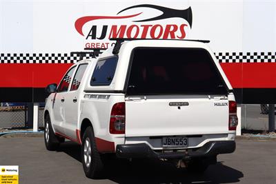 2015 Toyota Hilux - Thumbnail