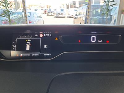 2020 Nissan Serena - Thumbnail