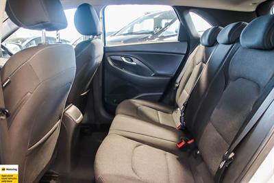2021 Hyundai i30 - Thumbnail
