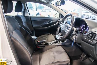 2021 Hyundai i30 - Thumbnail