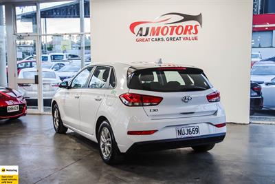 2021 Hyundai i30 - Thumbnail