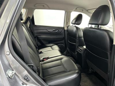 2020 Nissan X-Trail - Thumbnail