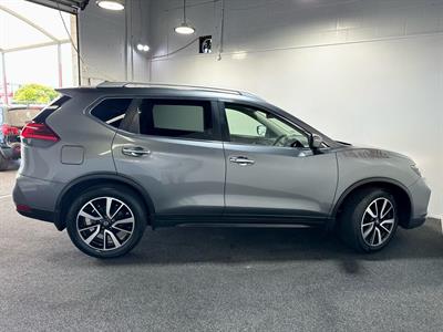 2020 Nissan X-Trail - Thumbnail