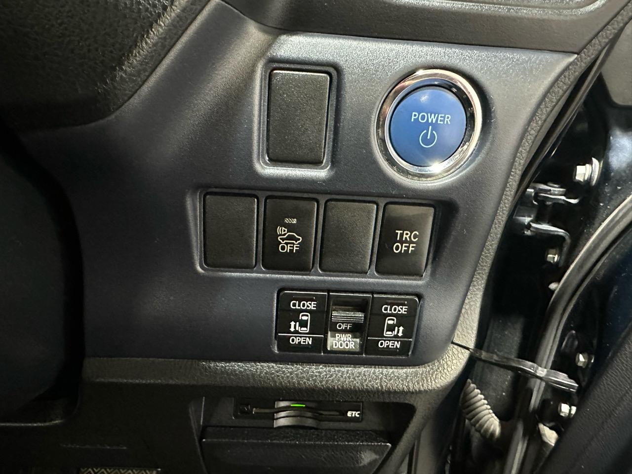 2014 Toyota Voxy