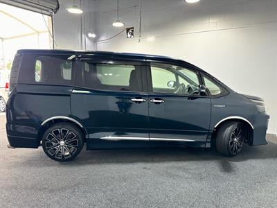 2014 Toyota Voxy - Thumbnail