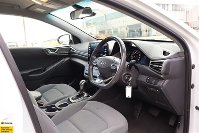 2022 Hyundai IONIQ - Thumbnail