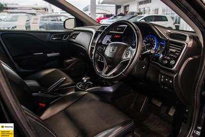 2016 Honda Grace - Thumbnail