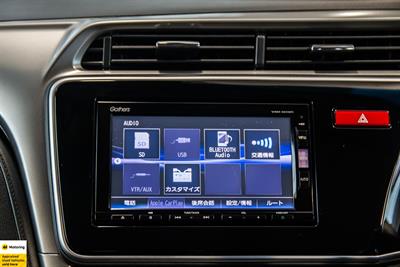 2016 Honda Grace - Thumbnail