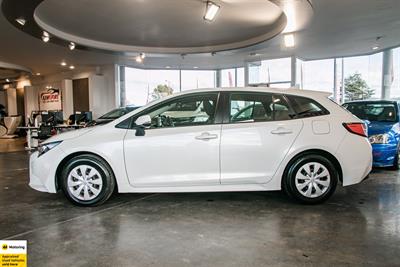 2019 Toyota Corolla - Thumbnail