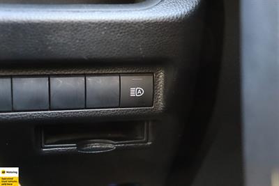 2021 Toyota RAV4 - Thumbnail