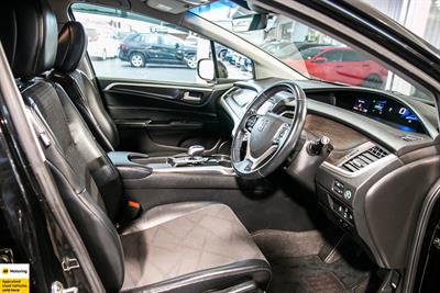 2015 Honda Jade - Thumbnail