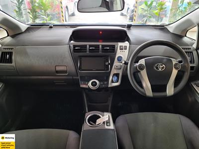 2013 Toyota Prius - Thumbnail