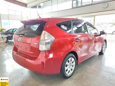 2013 Toyota Prius - Thumbnail