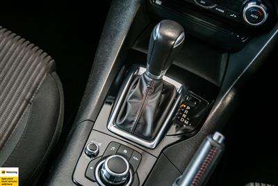 2016 Mazda Axela - Thumbnail
